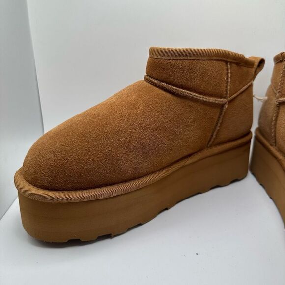 CUSHIONAIRE Women's Genuine Suede pull on platform boot +Memory Foam 9 WIDE CHES - Picture 7 of 7